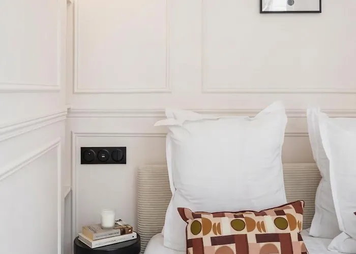 Poeticstay - Sentier Apartamento